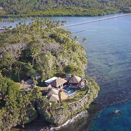 Wavi Island Hotel Naindi Exterior photo